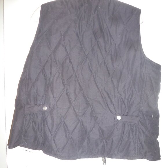 Reversible Vest - Picture 5 of 15